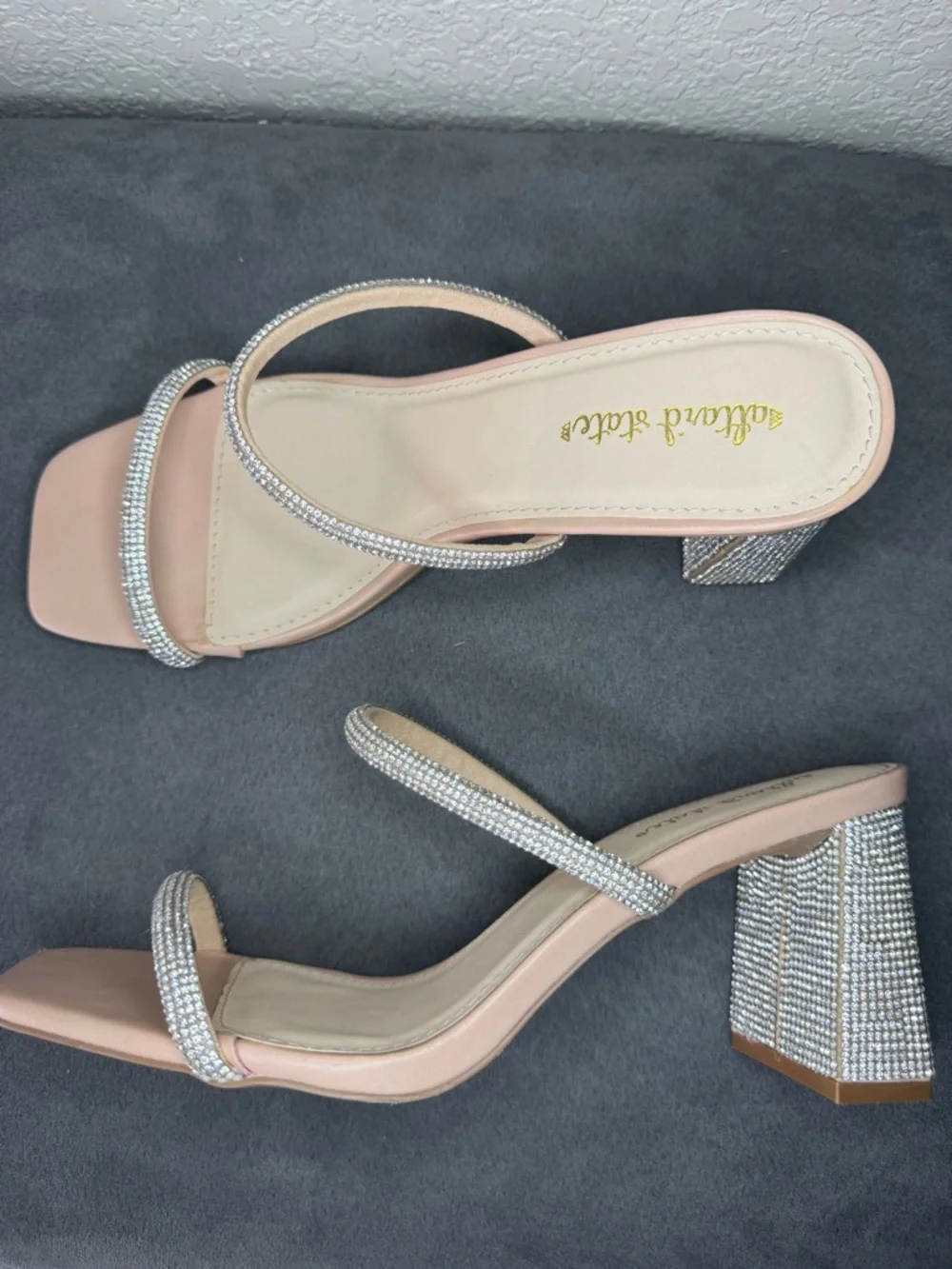 Altar’d State Rhinestone Block Heel Slide Sandals Nude Sparkly Heels Size 9 - Picture 3 of 12
